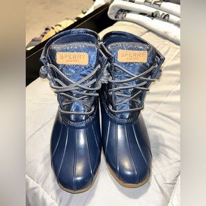 Navy blue sperry boots